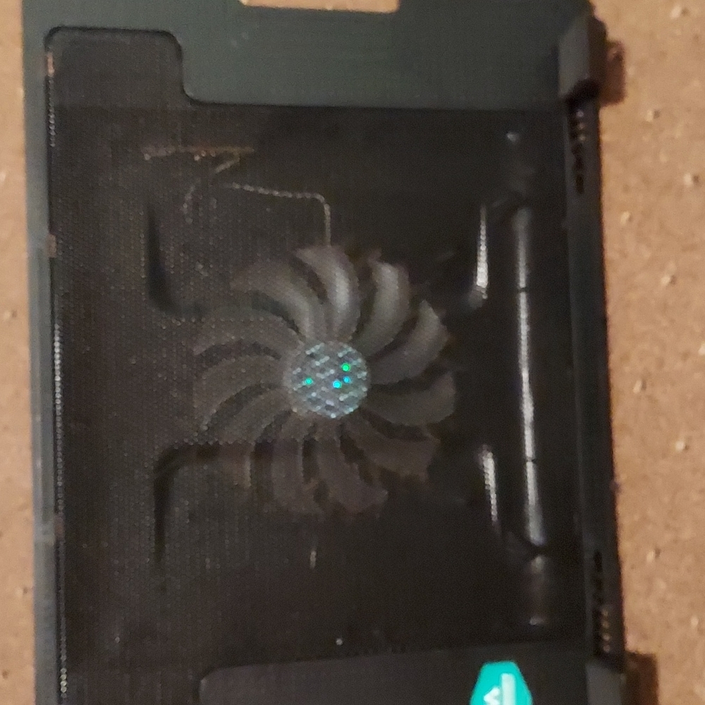 Lap top cooling stand.